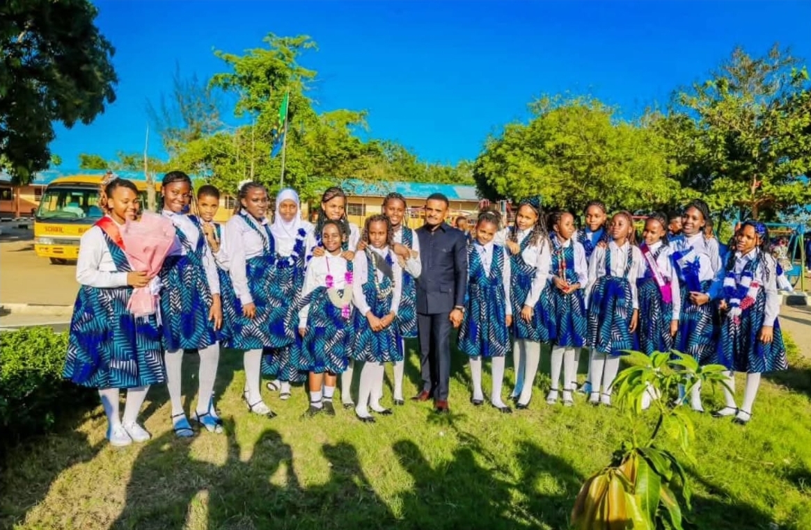 Victoria Schools students outdoors